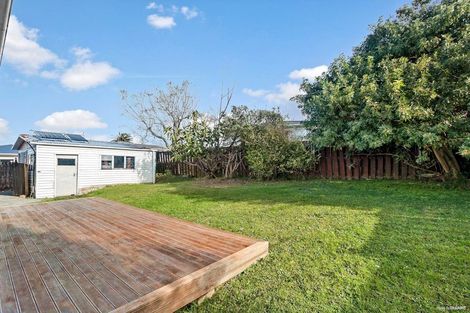 Photo of property in 10 Kereru Place, Half Moon Bay, Auckland, 2012