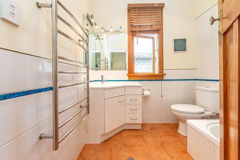 Photo of property in 100 Portal Street, Durie Hill, Whanganui, 4500