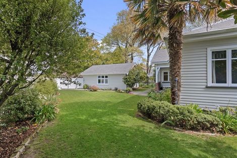 Photo of property in 1 Bradnor Road, Fendalton, Christchurch, 8052