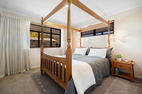 Photo of property in 18 Inverness Crescent, Arrowtown, 9302