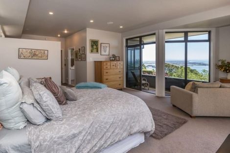 Photo of property in 151 Moncks Spur Road, Mount Pleasant, Christchurch, 8081