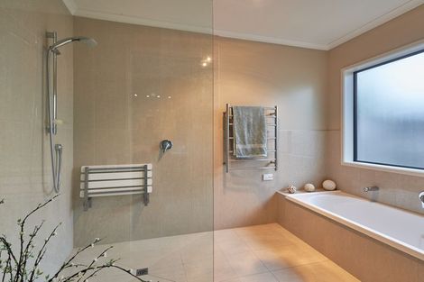 Photo of property in 27 Rodeo Drive, Kelvin Grove, Palmerston North, 4414