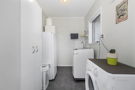 Photo of property in 2/27 Roys Road, Parkvale, Tauranga, 3112