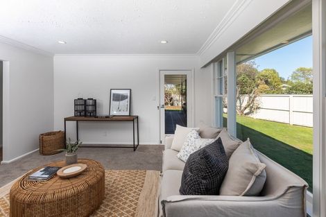 Photo of property in 298 Avonhead Road, Ilam, Christchurch, 8041