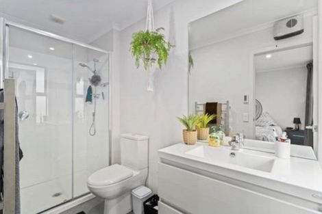 Photo of property in 12 Sandford Terrace, Lower Shotover, Queenstown, 9304