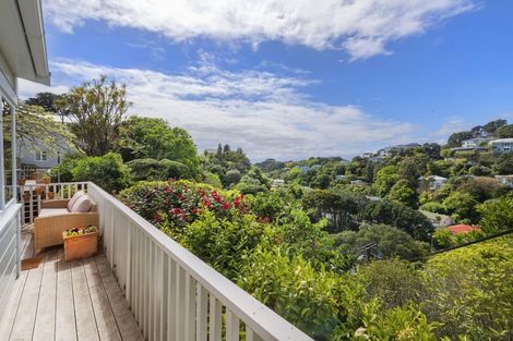 Photo of property in 12 Northland Road, Northland, Wellington, 6012