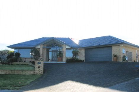 Photo of property in 19 Nad Place, East Tamaki Heights, Auckland, 2016