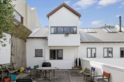 Photo of property in 3/12 Little George Street, Thorndon, Wellington, 6011