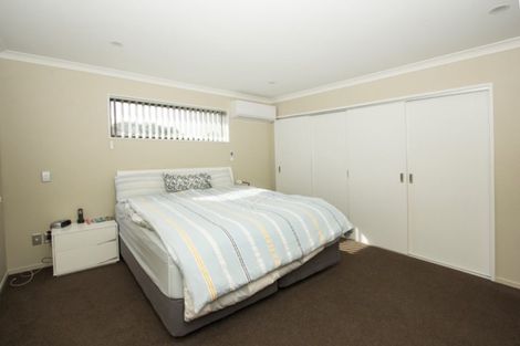 Photo of property in 43b Redoubt Road, Goodwood Heights, Auckland, 2105