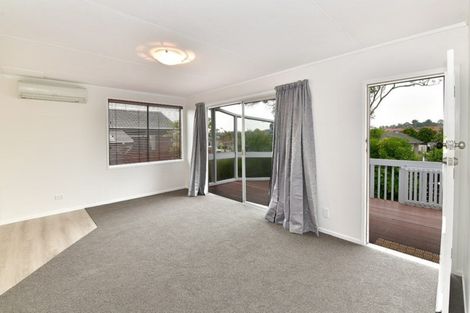Photo of property in 24 Albatross Road, Red Beach, 0932