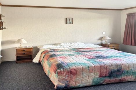 Photo of property in 126 Napier Road, Havelock North, 4130