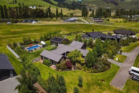 Photo of property in 500 Kinloch Road, Kinloch, Taupo, 3377