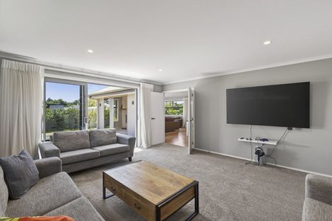 Photo of property in 22 Smith Street, Lepperton, New Plymouth, 4373