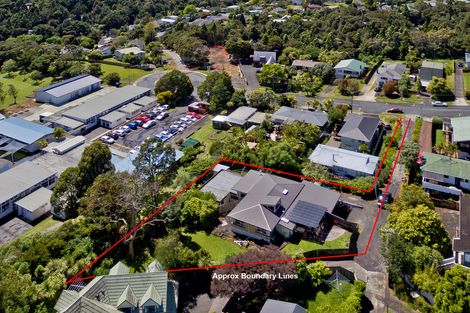 Photo of property in 130 Verran Road, Birkdale, Auckland, 0626