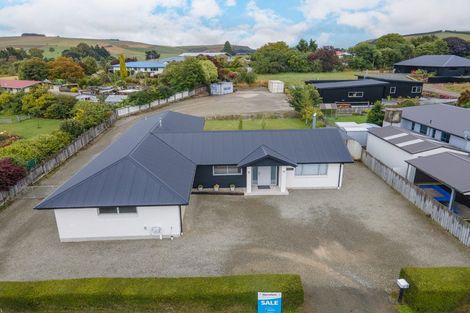 Photo of property in 17 Gordon Street, Weston, Oamaru, 9401