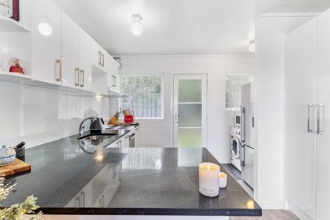 Photo of property in 1/19a Verbena Road, Birkdale, Auckland, 0626