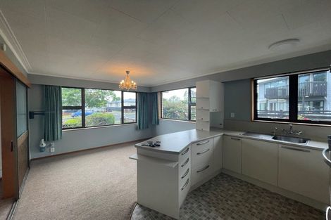 Photo of property in 15 Russell Street, Winton, 9720