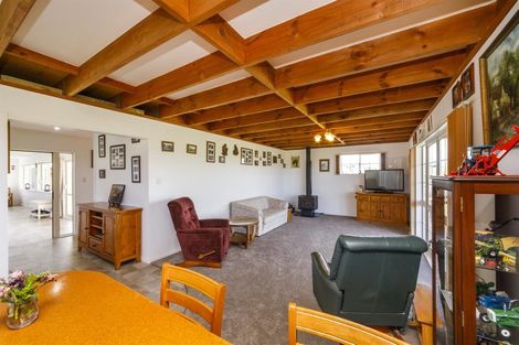 Photo of property in 481 Taonui Road, Colyton, Feilding, 4775