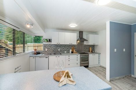 Photo of property in 1 Redwood Close, Paraparaumu, 5032