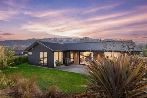 Photo of property in 51 Kirimoko Crescent, Wanaka, 9305