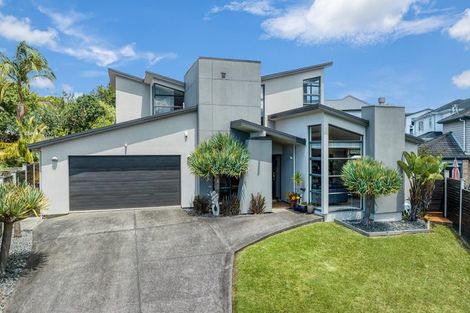 Photo of property in 23 Malin Place, Pinehill, Auckland, 0632