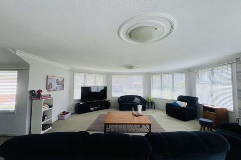 Photo of property in 30 Caroline Crescent, Highbury, Palmerston North, 4412