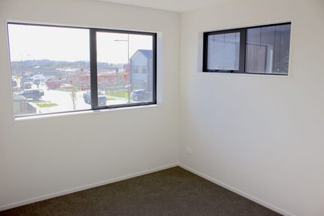 Photo of property in 87 Black Beech Crescent, Takanini, 2110