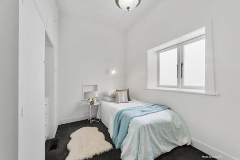 Photo of property in 284 Karori Road, Karori, Wellington, 6012