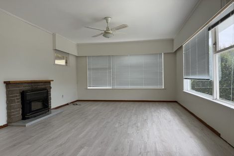 Photo of property in 7 Hilling Street, Titirangi, Auckland, 0604