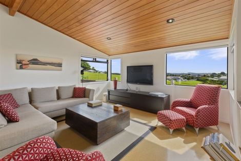 Photo of property in 50 Charles Dickens Drive, Mellons Bay, Auckland, 2014