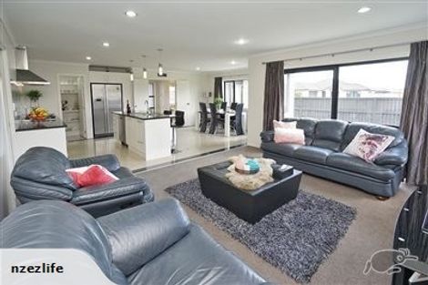 Photo of property in 14 Piwakawaka Court, Rototuna North, Hamilton, 3210