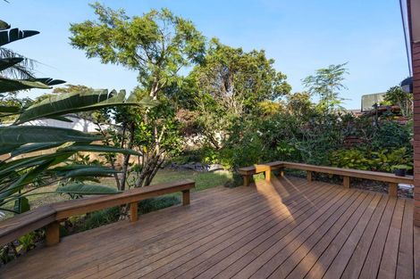 Photo of property in 379 Hobsonville Road, Hobsonville, Auckland, 0618