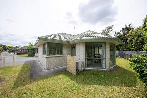 Photo of property in 6 Sovereign Court, West End, Palmerston North, 4410