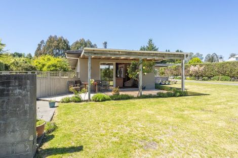 Photo of property in 2/154 Mapara Road, Acacia Bay, Taupo, 3385