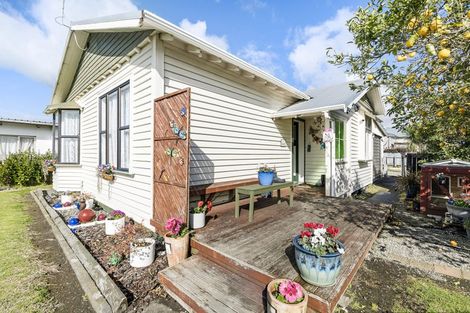 Photo of property in 35 Browne Street, Waitara, 4320
