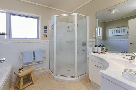 Photo of property in 129 Oakland Road, Karaka, Papakura, 2580