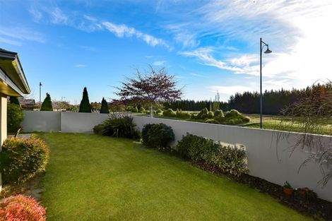 Photo of property in 94 Rothesay Road, Parklands, Christchurch, 8083