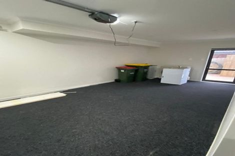 Photo of property in 4223c Great North Road, Glendene, Auckland, 0602