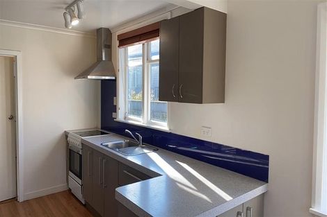 Photo of property in 4 Eatwell Avenue, Paraparaumu Beach, Paraparaumu, 5032