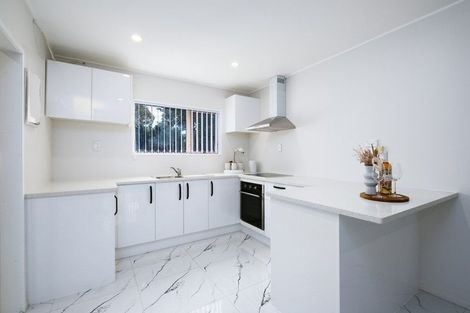 Photo of property in 90a Beaumonts Way, Manurewa, Auckland, 2102