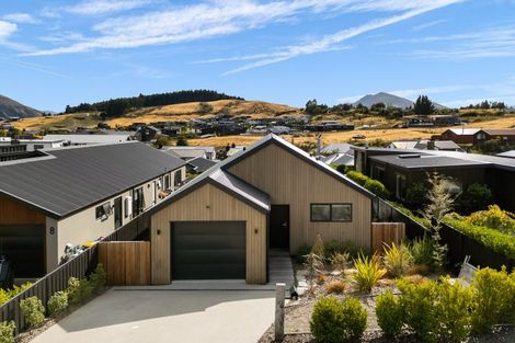 Photo of property in 6 Mcneil Crescent, Wanaka, 9305