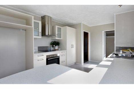 Photo of property in 43 Tennyson Crescent, Stoke, Nelson, 7011