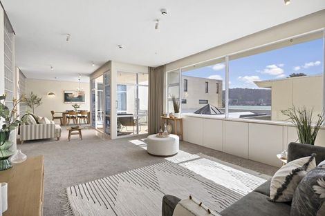 Photo of property in Trieste, 2/346 Oriental Parade, Oriental Bay, Wellington, 6011