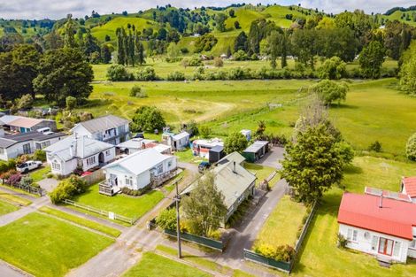 Photo of property in 65 Taupo Road, Taumarunui, 3920