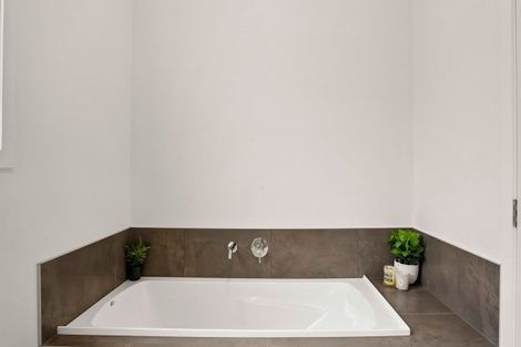 Photo of property in 5 Glenelg Lane, Jacks Point, 9371