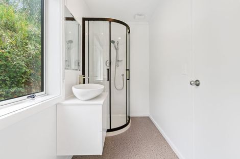 Photo of property in 100 Gladstone Road, Dalmore, Dunedin, 9010