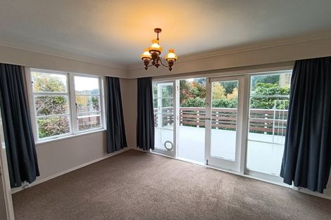 Photo of property in 136 Wyndham Road, Pinehaven, Upper Hutt, 5019