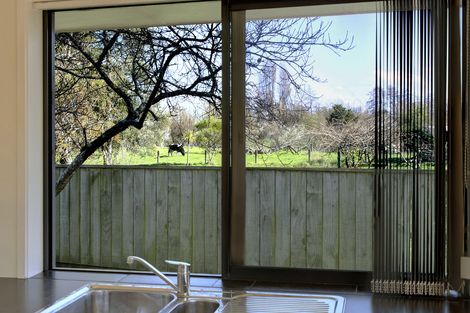 Photo of property in 85b Oxford Street, Tawa, Wellington, 5028