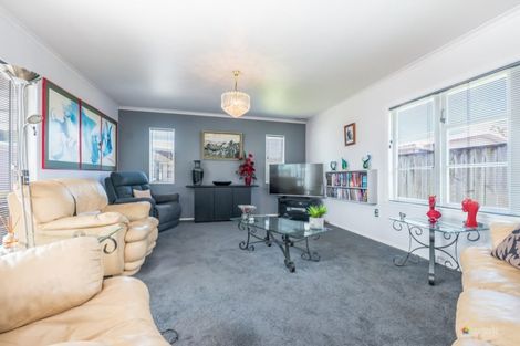 Photo of property in 33 Fairfield Avenue, Fairfield, Lower Hutt, 5011
