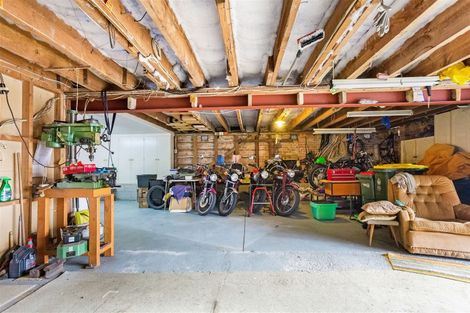 Photo of property in 1/53 Uxbridge Road, Mellons Bay, Auckland, 2014